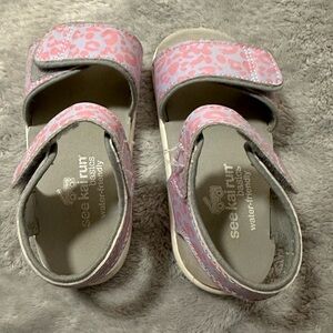 See Kai Run Pink Leopard Print Toddler Sandals - Size 8